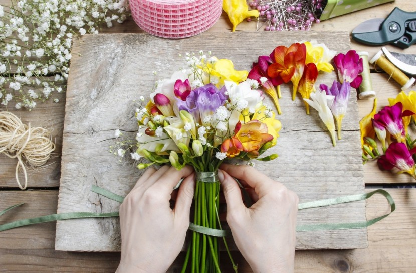 Amazing Flower Arranging You Can Do at Home!